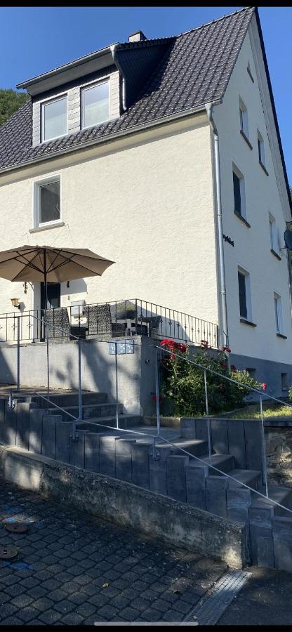 Ferienhaus Auszeit Apartment Bad Bertrich Bagian luar foto